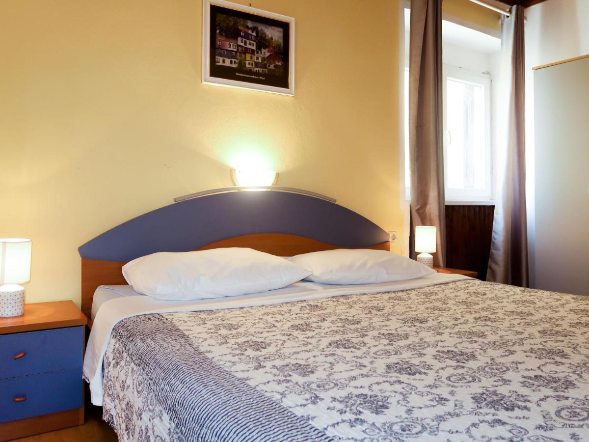 Apartment Ana - Rab166 By Interhome Barbat na Rabu 外观 照片