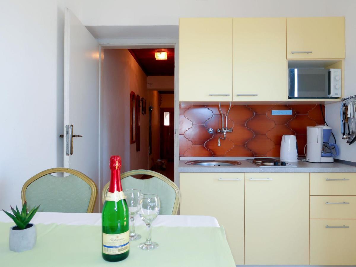 Apartment Ana - Rab166 By Interhome Barbat na Rabu 外观 照片